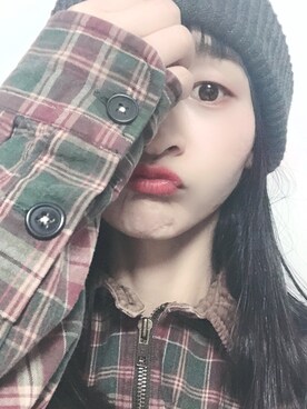 「休闲」｜「アイテム（ニットキャップ/ビーニー）」を使った、一只🐰さん（レディース・165cm）の冬コーディネート