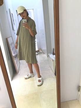 「RIBOU（リボウ）のアイテム」を使った、小夏エミリさん（レディース・165cm）の秋コーディネート