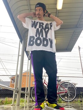 「Reebok（リーボック）の【REEBOK】 リーボック FURYLITE フューリーライト V66618 16SP BLCK/GREN/RD/WH（スニーカー）」を使った、SHINJOさん（メンズ・174cm）の春コーディネート