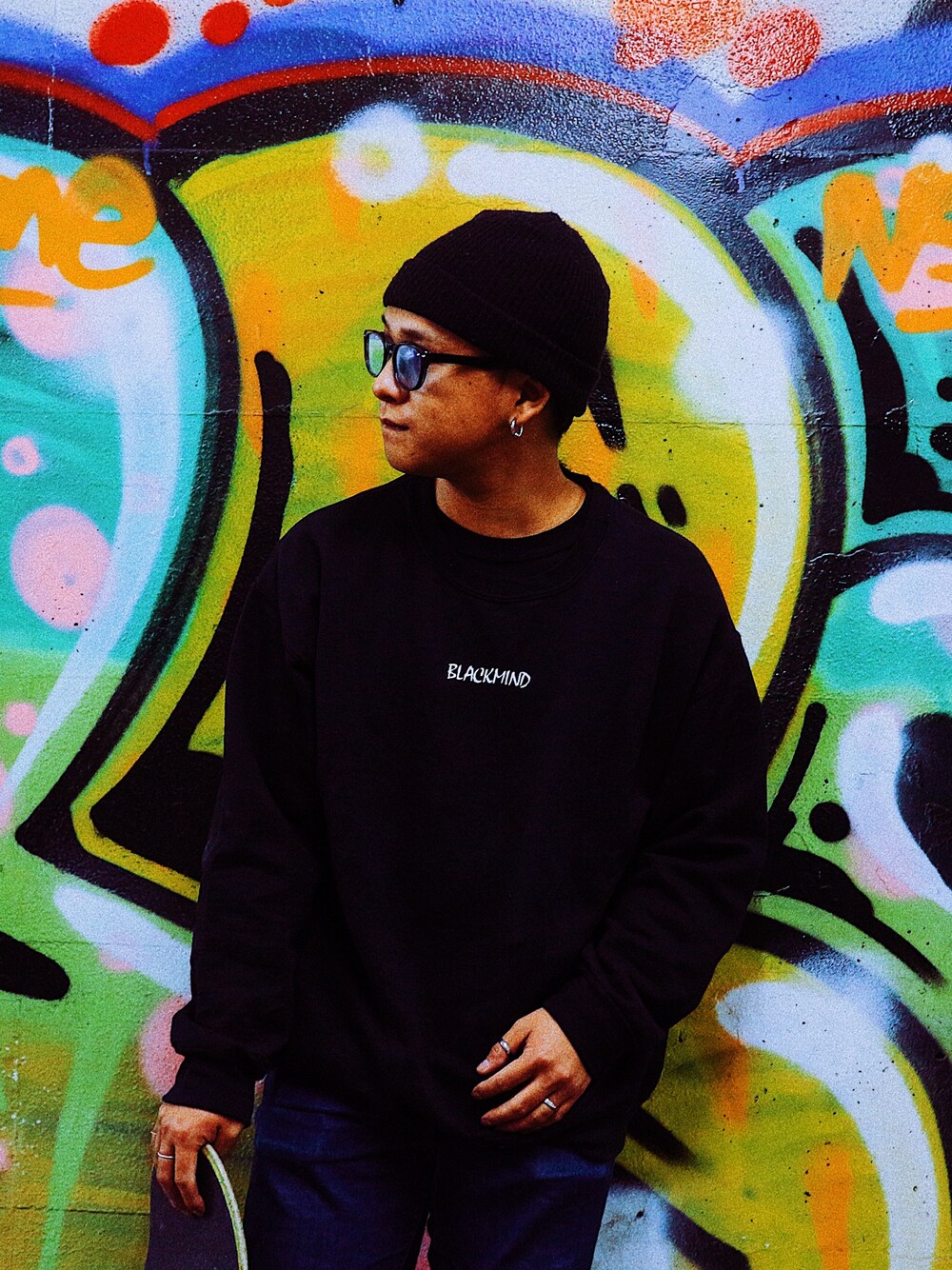 「BLACKMIND」｜「BLACKMINDのアイテム（Tシャツ/カットソー、ブラック系）」を使った、KOHさん（メンズ・169cm）の秋コーディネートの1枚目の写真
