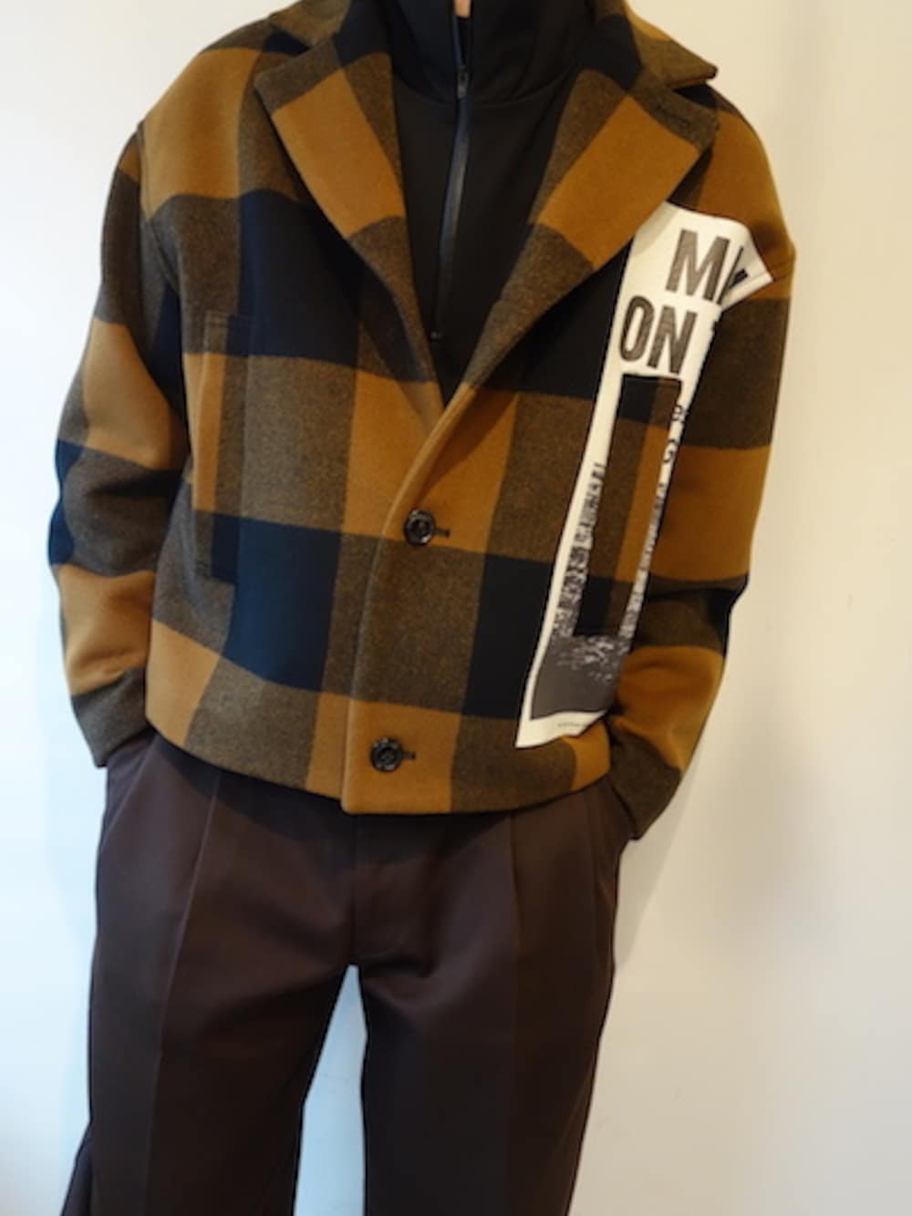 「福岡、soe、digawel」｜「soeの『soe』Fine Wool Short Coat "MAN ON THE MOON"（ブルゾン、ブラウン系）」を使った、UNREALREALCLOTHESさん（メンズ・183cm）の秋コーディネートの1枚目の写真