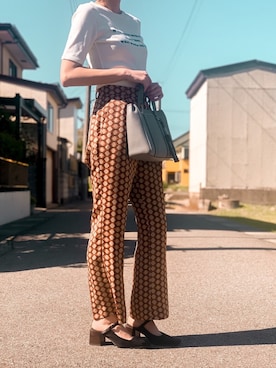 「MARC JACOBS（マークジェイコブス）のアイテム（ハンドバッグ）」を使った、IBUKIさん（レディース・165cm）の春コーディネート