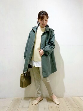 「パイソン柄」｜「アイテム（マウンテンパーカー）」を使った、yoshikaさん（レディース・156cm）の春コーディネート