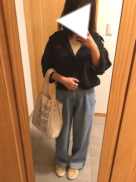 「Coca Cola（コカコーラ）のアイテム（ミリタリージャケット、ブラック系）」を使った、まいる。さん（レディース）の秋コーディネート