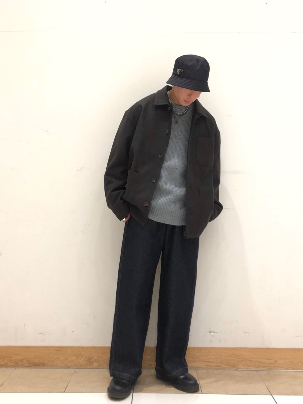 「SENSEOFPLACE、センスオブプレイス、秋のコーデ、キレイめ、メンズコーデ、大人コーデ、ワイドパンツ、韓国ファッション、秋のマイ旬スタイル、ビッグシルエット」｜「SENSE OF PLACE by URBAN RESEARCHのNewzealandWoolカバーオール（カバーオール、グレー系）」を使った、reosakuraiさん（メンズ・163cm）の秋コーディネートの1枚目の写真