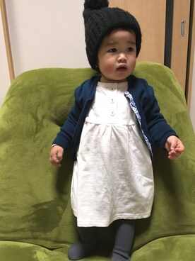 「アイテム（カーディガン/ボレロ、ブルー系）」を使った、natsukiさん（キッズ・70cm）の冬コーディネート