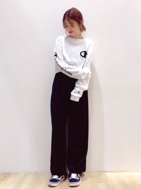 「E hyphen world gallery（イーハイフンワールドギャラリー）のアイテム（Tシャツ/カットソー）」を使った、とば  もえかさん（レディース・158cm）の秋コーディネート
