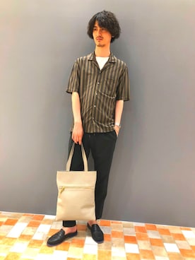「TOFF&LOADSTONE（トフアンドロードストーン）のアイテム（ショルダーバッグ）」を使った、noriさん（メンズ・178cm）の夏コーディネート