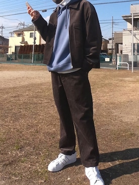 「LAKOLE（ラコレ）のアイテム（パーカー）」を使った、NATSUさん（メンズ・171cm）の冬コーディネート