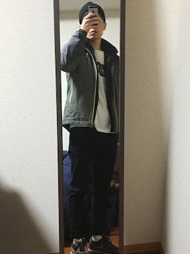 「UNIQLO（ユニクロ）のアイテム（ニットキャップ/ビーニー、ブラック系）」を使った、シロクマさん（メンズ・173cm）の冬コーディネート