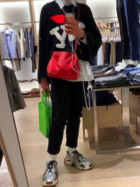 「アイテム（トートバッグ、レッド系）」を使った、ぬーんさん（メンズ・182cm）の春コーディネート