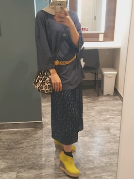 「アイテム（ブーティ、イエロー系）」を使った、Miki Nodaさん（レディース・159cm）の秋コーディネート