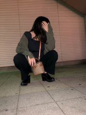 「カッコイイ女子」｜「アイテム（スリッポン）」を使った、SHIさん（レディース・165cm）の春コーディネート