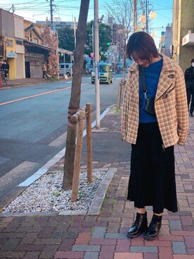 「ROSE BUD（ローズバッド）のアイテム（ニット/セーター、ブルー系）」を使った、もっさん（レディース・172cm）の春コーディネート