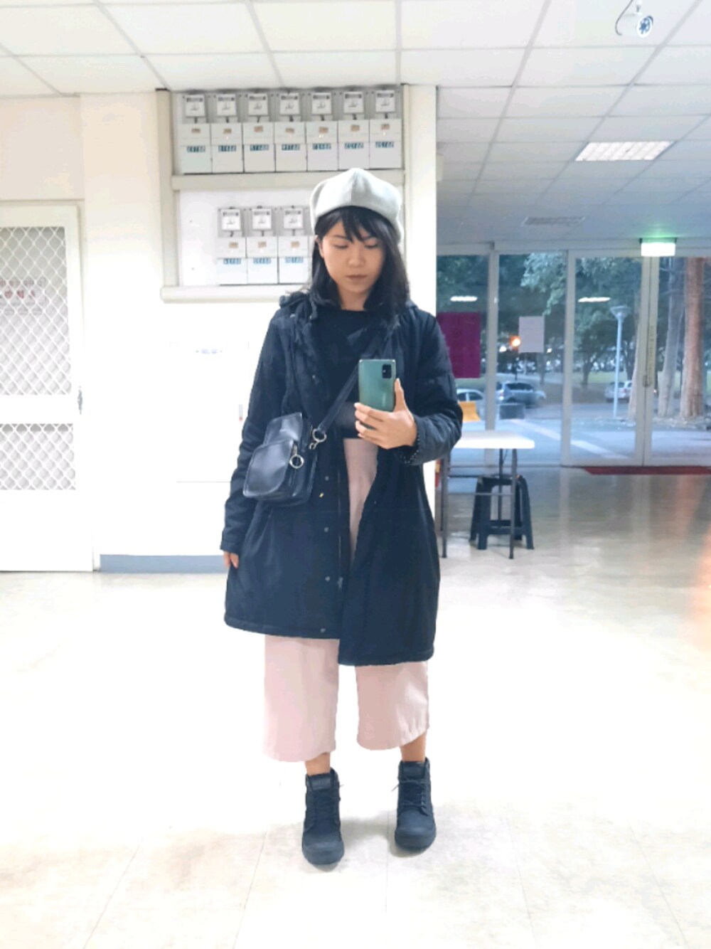 「PALLADIUMのアイテム（ブーツ、ブラック系）」を使った、Iris_zhengg👄さん（レディース・160cm）の冬コーディネートの1枚目の写真