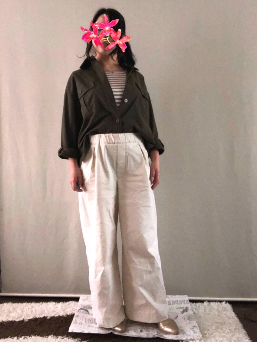 「eap、GLOBAL WORK、studio clip、ワイドパンツ、ボーダー、シャツスタイル、ペタンコ靴」｜「LEPSIMの【日々アイテム】20チノタックワイドパンツ　775322（チノパンツ、ホワイト系）」を使った、されんじゅさん（レディース・155cm）の春コーディネートの1枚目の写真