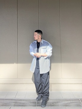 「UNITED TOKYO（ユナイテッドトウキョウ）のTHOMAS MASON パネルデザインシャツ（シャツ/ブラウス、ブラック系）」を使った、soutamiyamoto1998さん（メンズ・165cm）の春コーディネート