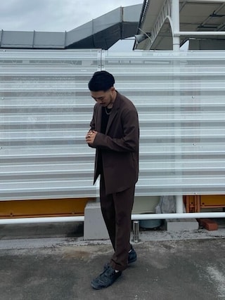 UNITED TOKYOのセットアップ（ブラウン系）を使った人気ファッション