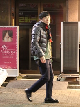 「Time is on（タイムイズオン）のアイテム（スラックス）」を使った、YAMAYOさん（メンズ・176cm）の春コーディネート