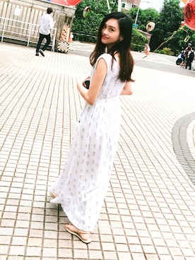 「ROXY（ロキシー）のアイテム（ワンピース/ドレス）」を使った、りりか凜凜花🌸さん（レディース・162cm）の夏コーディネート
