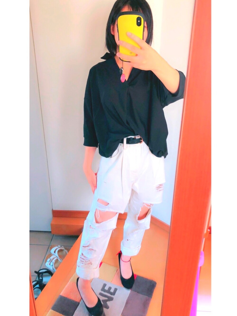 「シンプルコーデ、低身長、パンプス、ラクチンコーデ、カジュアルコーデ、パンツスタイル、夏、モノクロ、黒、夏セールで買いました」｜「Availのアイテム（シャツ/ブラウス、ブラック系）」を使った、ナツさん（レディース・149cm）の夏コーディネートの1枚目の写真