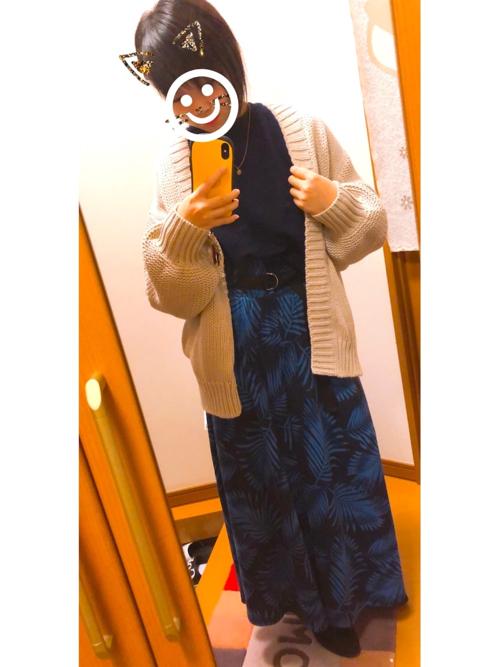 「秋冬コーデ、オトナカジュアル、ビックシルエット、ブーツ、ベージュコーデ、低身長、青、高校生、カーティガン」｜「GUのアイテム（ニット/セーター、ブルー系）」を使った、ナツさん（レディース・149cm）の秋コーディネートの1枚目の写真