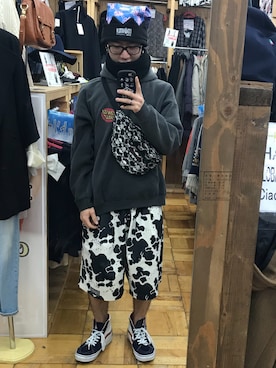 「BUTTSTAIN（バットステイン）のアイテム」を使った、すんさん（メンズ・168cm）の冬コーディネート