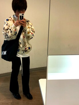 「UNDERCOVER（アンダーカバー）のアイテム（PC・スマホグッズ/家電）」を使った、まゆげりーたさん（メンズ・165cm）の春コーディネート