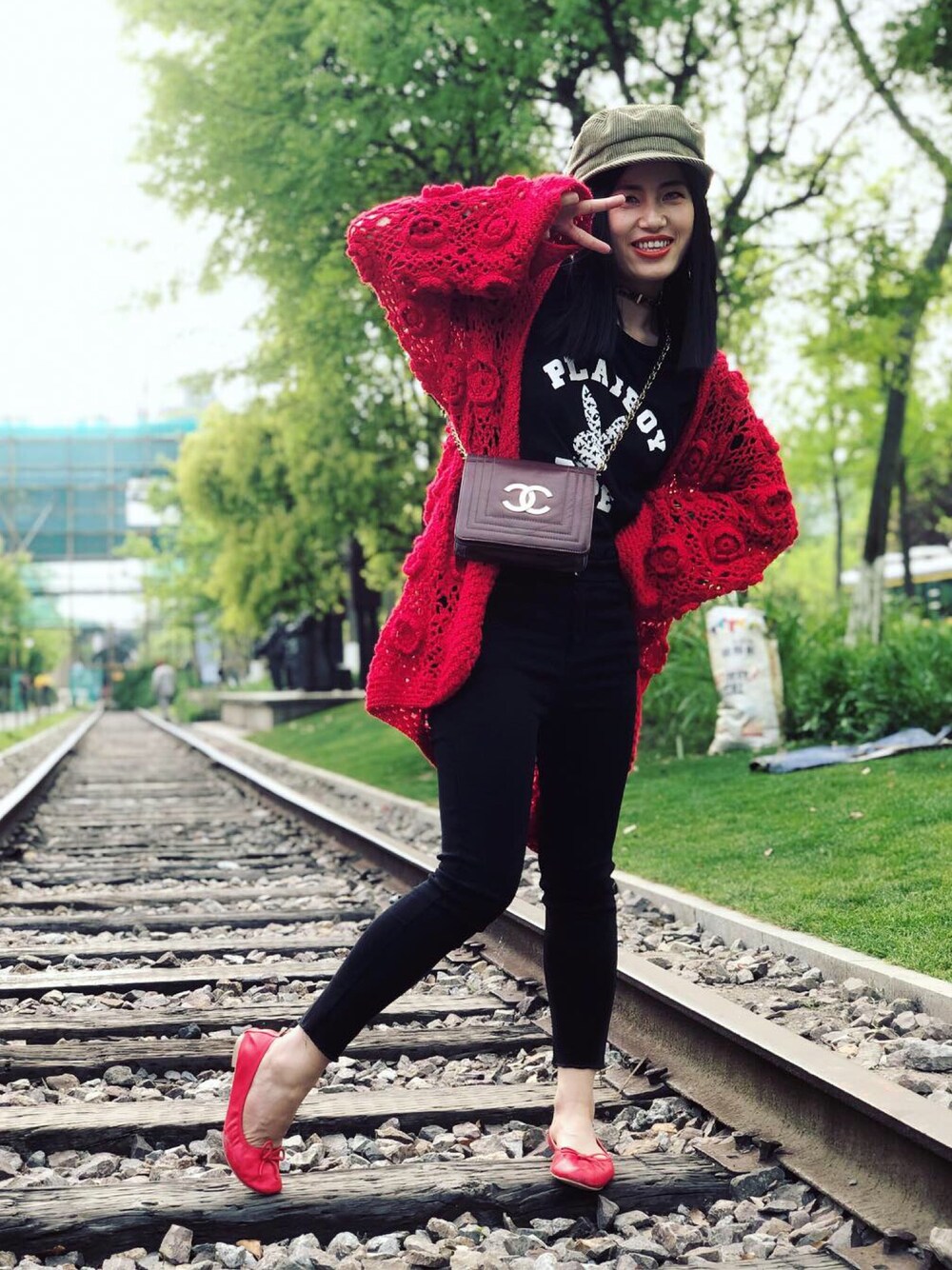 【どんなコーデにも合うカラー♪】CHANEL トートバッグ カラーもデザインも可愛い♪】CHANEL☆バッグ 25C 5色 (CHANEL