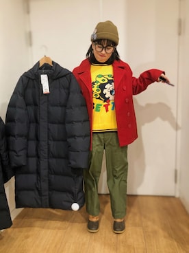 「アイテム（ミリタリージャケット、レッド系）」を使った、初九さん（レディース・155cm）の冬コーディネート