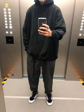 「アイテム（シューズ、パープル系）」を使った、KEITAさん（メンズ・178cm）の冬コーディネート