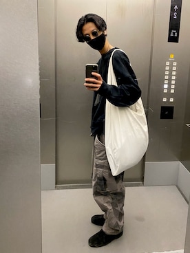 「革靴」｜「アイテム（トートバッグ）」を使った、KEITAさん（メンズ・178cm）の春コーディネート