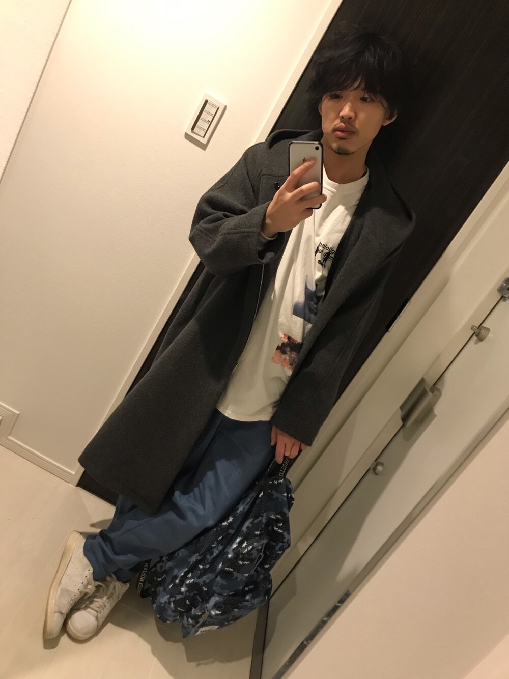 「オーバーサイズ、オトナカジュアル、春コーデ、大人カジュアル、ストリート」｜「MONKEY TIMEの＜monkey time＞ KRS MELTON HOOD GOWN/ガウンコート（ダッフルコート、グレー系）」を使った、はすみさん（メンズ・170cm）の春コーディネートの1枚目の写真