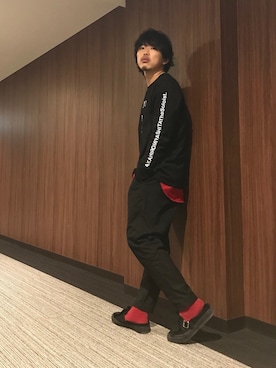 「TAKAHIROMIYASHITATheSoloIst.（タカヒロミヤシタザソロイスト）のアイテム（Tシャツ/カットソー）」を使った、はすみさん（メンズ・170cm）の冬コーディネート