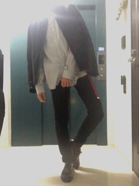 「stussy」｜「アイテム（ライダースジャケット）」を使った、ちょちょすさん（メンズ・177cm）の冬コーディネート