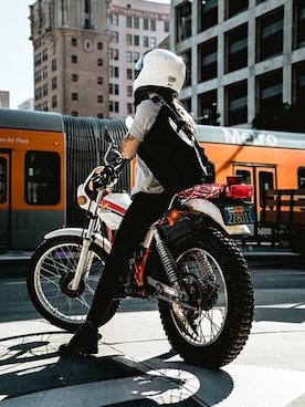 「CHROME（クローム）のアイテム」を使った、CHROMEさん（レディース・175cm）の春コーディネート