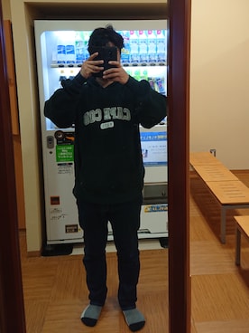 「--（--）のアイテム（パーカー）」を使った、yosさん（メンズ・178cm）の春コーディネート