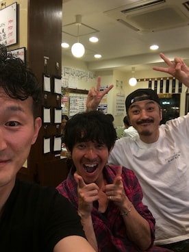 「友達」｜「アイテム（その他）」を使った、ロバート馬場裕之さん（メンズ・181cm）の夏コーディネート