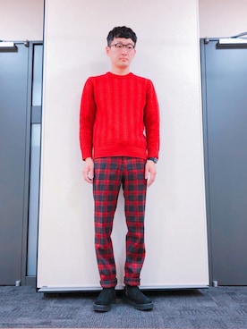 スラックスを使った 赤ニット のメンズ人気ファッションコーディネート ユーザー Wearista Wear