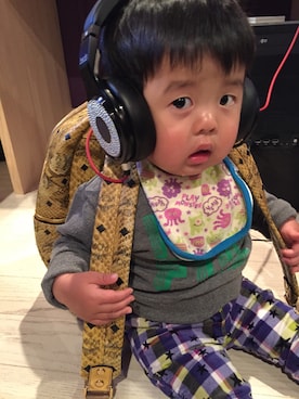 「MCM（エムシーエム）のアイテム」を使った、ゆきぶままさん（キッズ・100cm）の春コーディネート