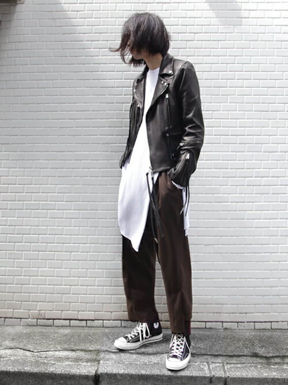 BED J.W. FORDのライダースジャケットを使った人気ファッション