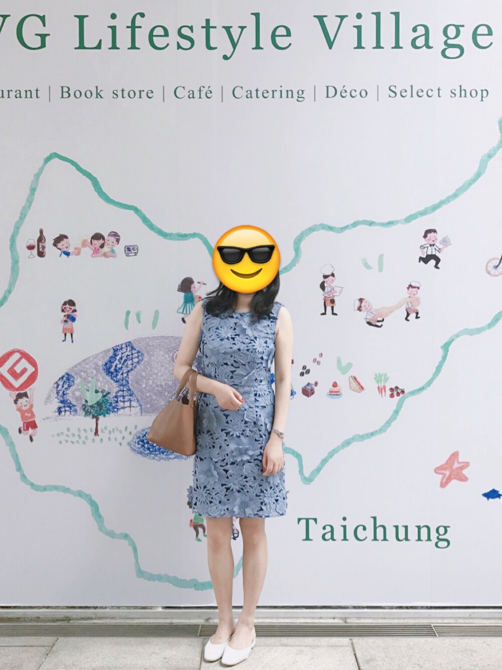 「French Connection  のアイテム（ワンピース、ブルー系）」を使った、rabbitqueenさん（レディース・162cm）の夏コーディネートの1枚目の写真