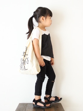 「BRANSHES（ブランシェス）のアイテム（サンダル）」を使った、teiccoさん（キッズ・90cm）の夏コーディネート