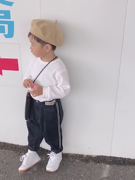 「ホワイトスニーカー」｜「アイテム（その他）」を使った、iyori2015さん（キッズ・90cm）の秋コーディネート