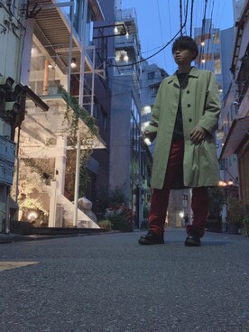「古着好きな人と繋がりたい」｜「アイテム（トレンチコート）」を使った、コまさん（メンズ・175cm）の春コーディネート