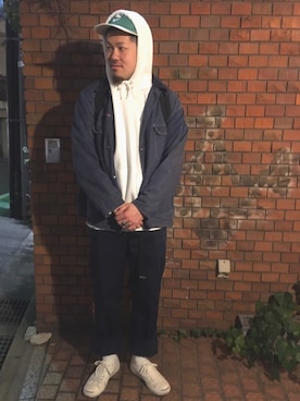 「HUMAN MADE（ヒューマンメード）のアイテム（チノパンツ）」を使った、ちゃん塚ちゃんさん（メンズ・189cm）の冬コーディネート