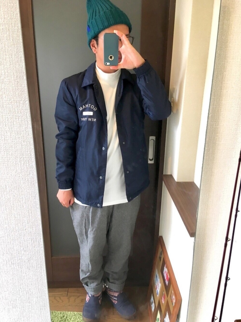 「秋のコーデ、シンプルコーデ、カジュアル、HARE、ロールアップ、コーチジャケット、ハイネック、ニット帽、ユニクロ、古着」｜「GUのアイテム（ニットキャップ/ビーニー、グリーン系）」を使った、masa.ncoさん（メンズ・168cm）の秋コーディネートの1枚目の写真