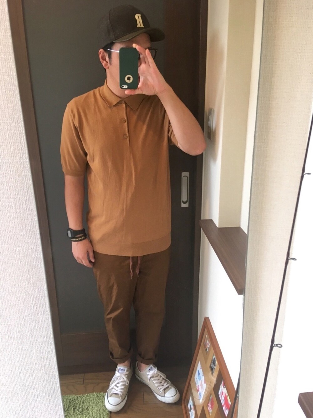 「カジュアル、プチプラコーデ、ブラウン、ポロシャツ、GU、UNIQLO、コンバース」｜「RubenのPU×ツイード チェックCAP（キャップ、グリーン系）」を使った、masa.ncoさん（メンズ・168cm）の夏コーディネートの1枚目の写真