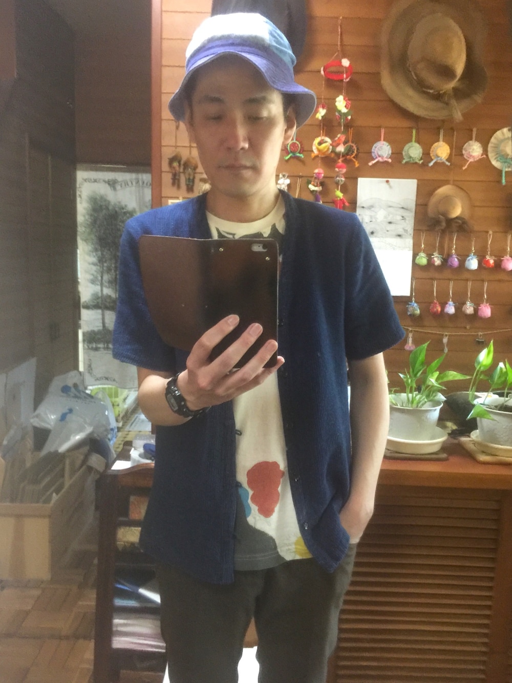 「シャツ、半袖シャツ、Tシャツ、UNIQLO、ユニクロ、ハット、デニム、REDKAP、パンツ、ボウズ」｜「no brandのアイテム（ハット、ブルー系）」を使った、 Beatnik BeaTの中の人さん（メンズ・175cm）の夏コーディネートの1枚目の写真
