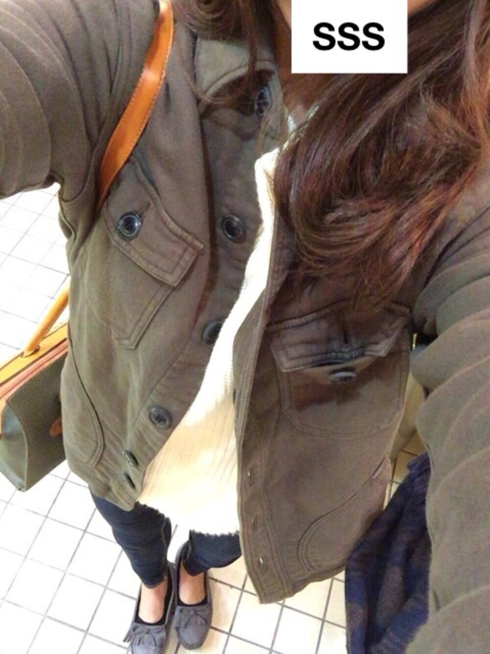 「ootd、ミリタリージャケット、デニム」｜「Ron Hermanのアイテム（ミリタリージャケット、グリーン系）」を使った、sssさん（レディース・155cm）の春コーディネートの1枚目の写真